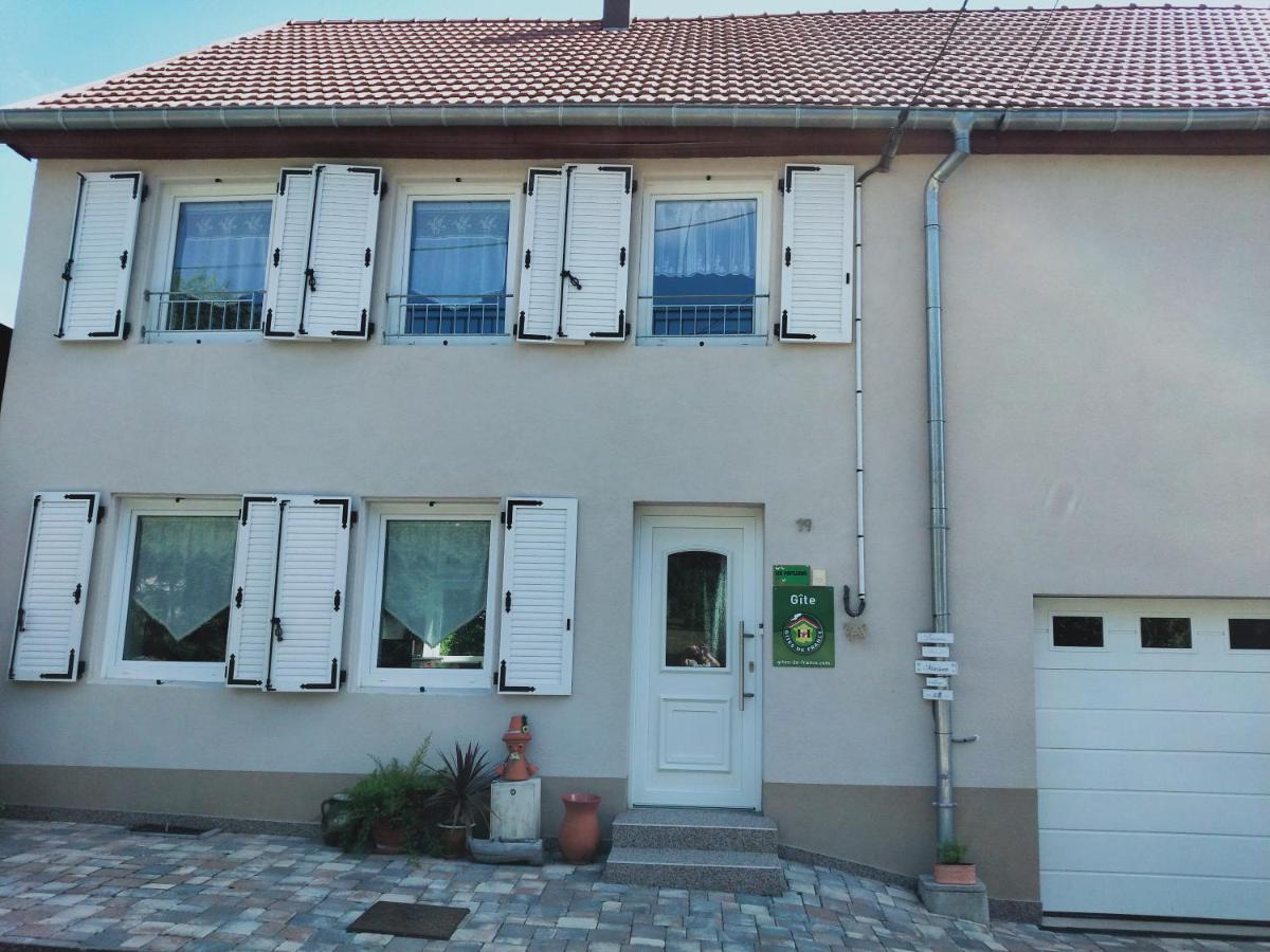 Gite Les Papillons Bining Exterior foto